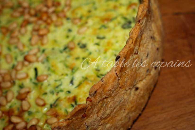 Tarte à la brousse, à la courgette, menthe et pignons