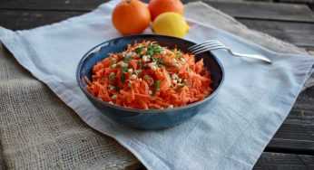 Salade de carottes, vinaigrette à l’orange et au gingembre, raisins blonds et pignons…